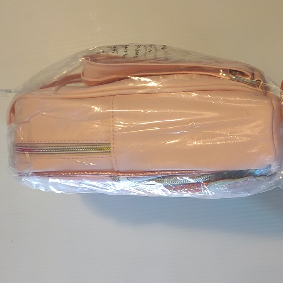 😺MISS GWEN OMG! 🌈 Rainbow Mini Backpack - Picture 14 of 15